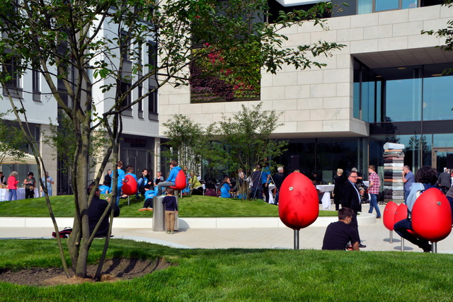 2018 05 18 Einweihung Renate Wertheim Platz 004