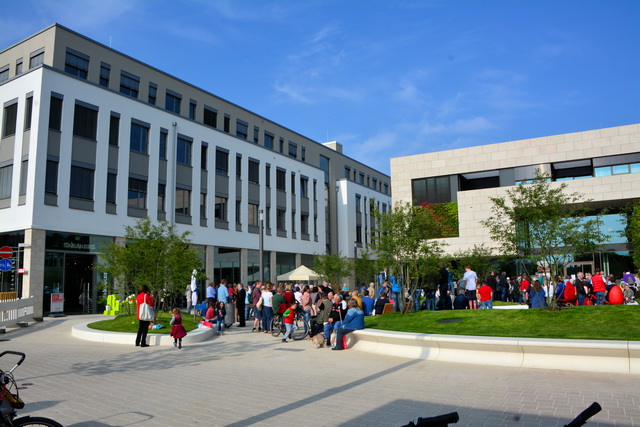 2018 05 18 Einweihung Renate Wertheim Platz 036